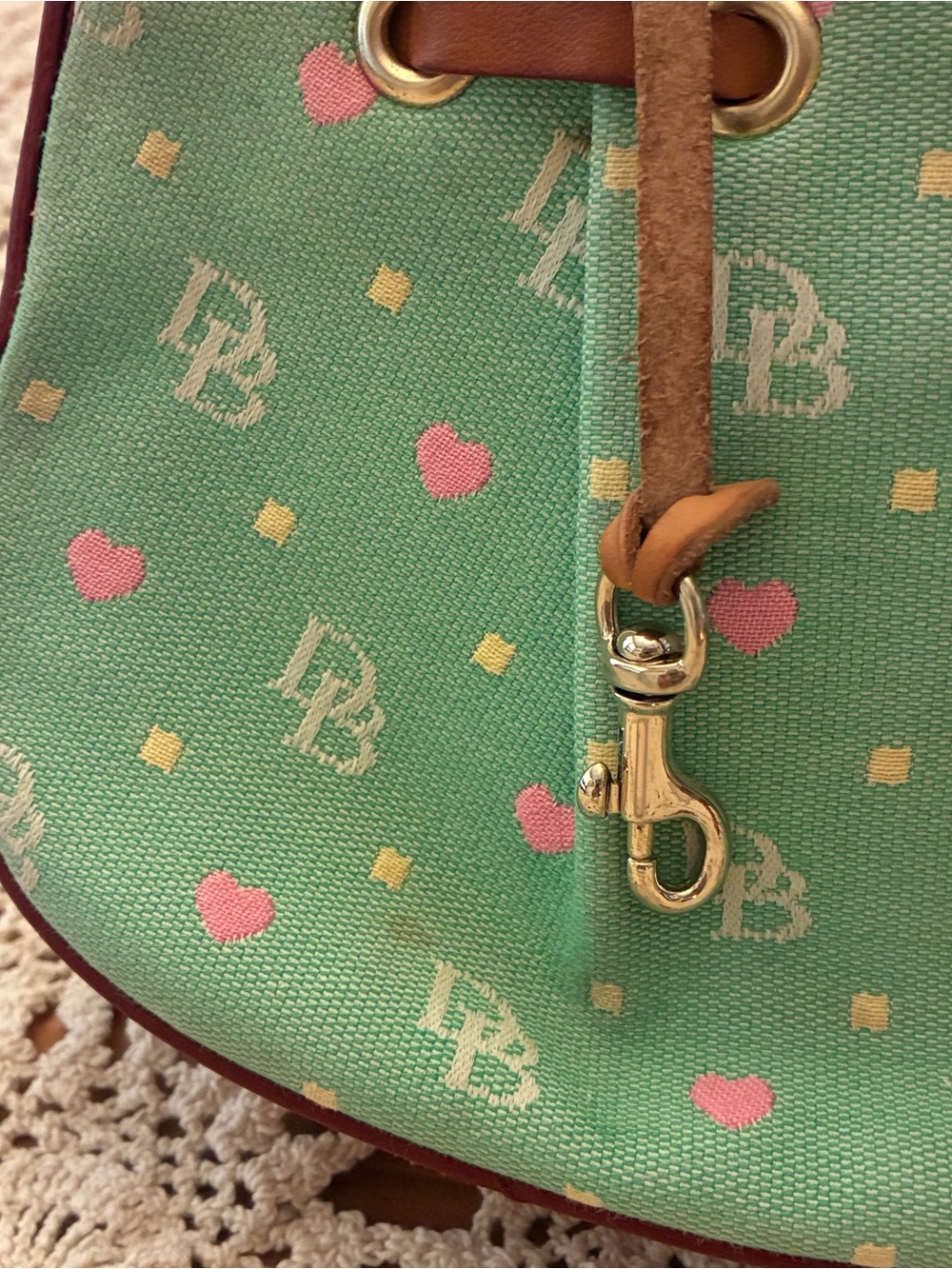 Vintage Dooney & Bourke Green Logo-Print Drawstring Shoulder Bag/Hand Bag - Picture 6 of 12
